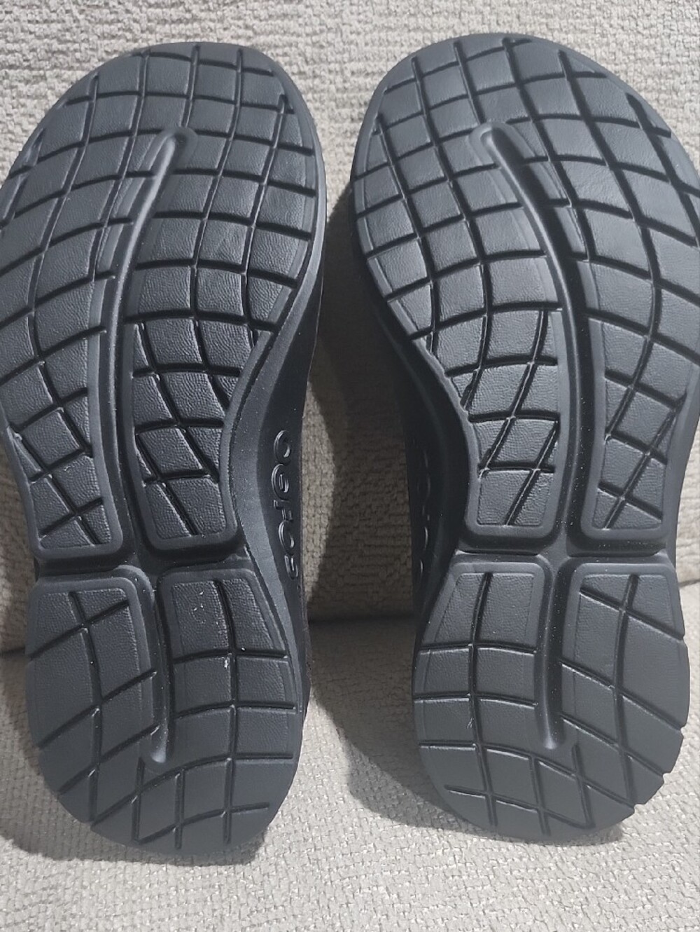 OOFOS Women  Black Slip-On Sneakers with Neon Green Accents - Picture 4 of 4